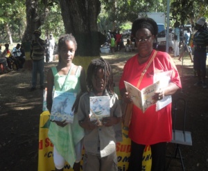 petertosh3 - sadie interacting with children